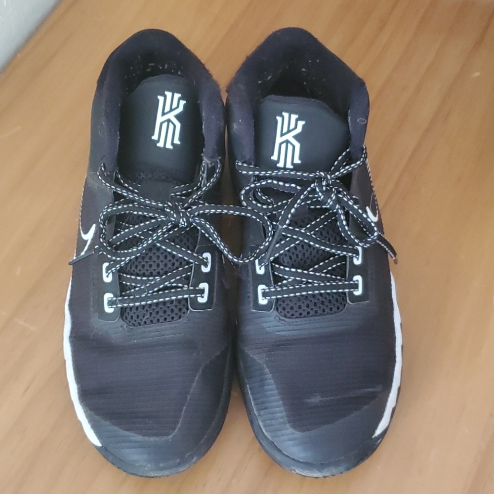 Kyrie Boys